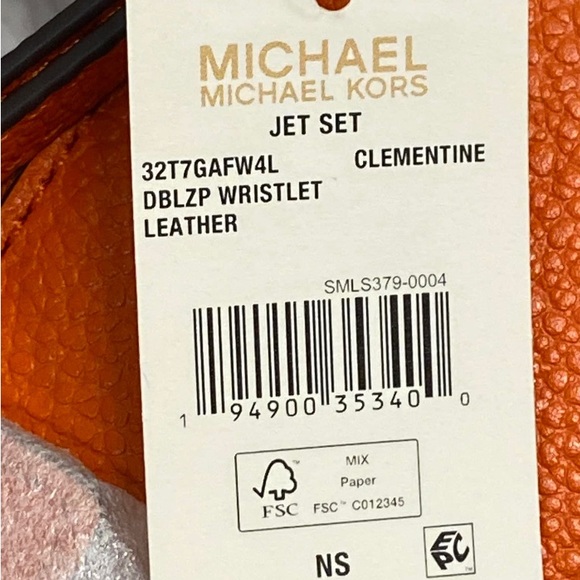 NWT Michael Kors Jet Set Front Pocket tote set in Vanilla and Clementine - Picture 5 of 16